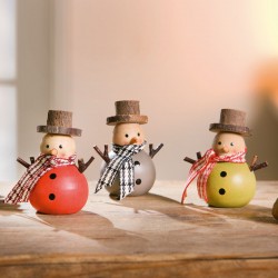 Декоративные фигурки "Три снеговика в шарфиках"